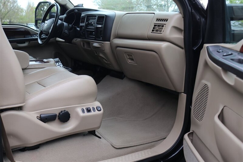 2005 Ford Excursion Limited  1-CALIFORNIA OWNER* 100% RUST FREE* NEW ENGINE BULLET PROOF SERVICE W/ ARP HEAD STUDS* BILSTEIN 4 " LIFT* BFGs* FULL SERVICE - Photo 16 - Portland, OR 97230