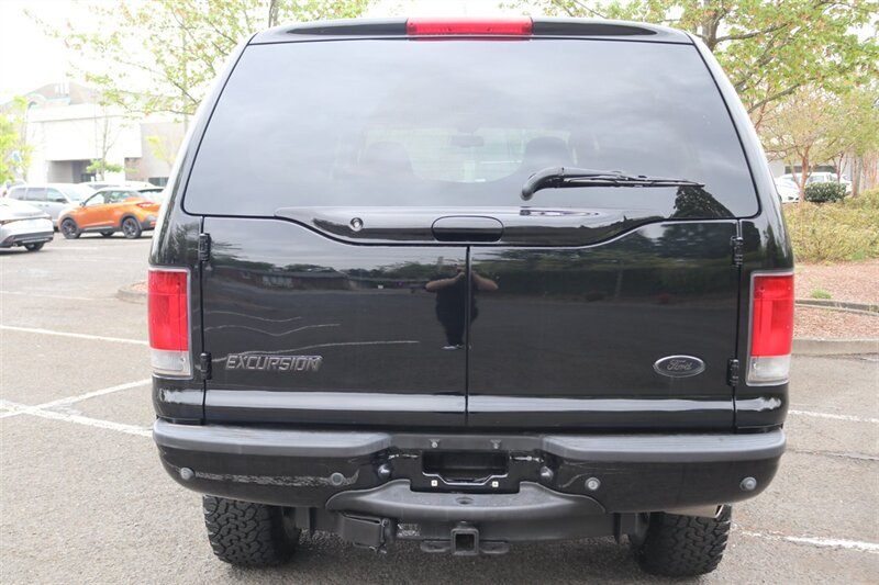 2005 Ford Excursion Limited  1-CALIFORNIA OWNER* 100% RUST FREE* NEW ENGINE BULLET PROOF SERVICE W/ ARP HEAD STUDS* BILSTEIN 4 " LIFT* BFGs* FULL SERVICE - Photo 4 - Portland, OR 97230