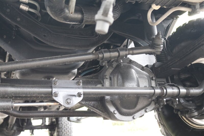 2005 Ford Excursion Limited  1-CALIFORNIA OWNER* 100% RUST FREE* NEW ENGINE BULLET PROOF SERVICE W/ ARP HEAD STUDS* BILSTEIN 4 " LIFT* BFGs* FULL SERVICE - Photo 23 - Portland, OR 97230