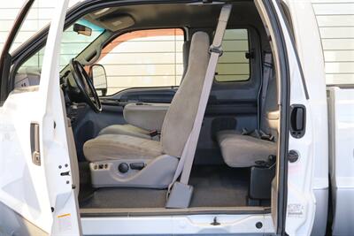 2000 Ford F-350 xlt 2-OWNER* NEW 3 "LEVEL LIFT W/BILSTEIN 5100 SHOCKS* NEW BFG KO3s* NEW WHEELS* COOLANT-BRAKE FLUID FLUSHES* NEW AC COMPRESSOR W/CHARGE* NEW BATTERIES* DEALER SERVICED SINCE NEW* NO RUST* ALL BOOKS & KEYS - Photo 44 - Portland, OR 97230