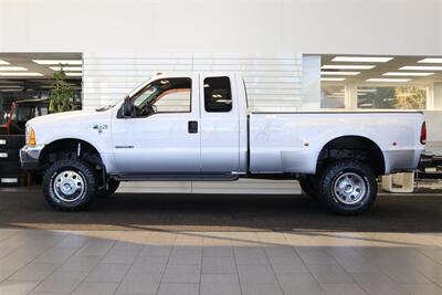 2000 Ford F-350 xlt 2-OWNER* NEW 3 "LEVEL LIFT W/BILSTEIN 5100 SHOCKS* NEW BFG KO3s* NEW WHEELS* COOLANT-BRAKE FLUID FLUSHES* NEW AC COMPRESSOR W/CHARGE* NEW BATTERIES* DEALER SERVICED SINCE NEW* NO RUST* ALL BOOKS & KEYS - Photo 4 - Portland, OR 97230