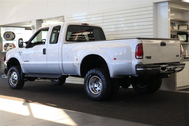 2000 Ford F-350 xlt 2-OWNER* NEW 3 "LEVEL LIFT W/BILSTEIN 5100 SHOCKS* NEW BFG KO3s* NEW WHEELS* COOLANT-BRAKE FLUID FLUSHES* NEW AC COMPRESSOR W/CHARGE* NEW BATTERIES* DEALER SERVICED SINCE NEW* NO RUST* ALL BOOKS & KEYS - Photo 6 - Portland, OR 97230