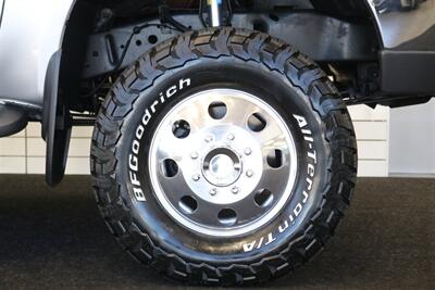 2000 Ford F-350 xlt 2-OWNER* NEW 3 "LEVEL LIFT W/BILSTEIN 5100 SHOCKS* NEW BFG KO3s* NEW WHEELS* COOLANT-BRAKE FLUID FLUSHES* NEW AC COMPRESSOR W/CHARGE* NEW BATTERIES* DEALER SERVICED SINCE NEW* NO RUST* ALL BOOKS & KEYS - Photo 49 - Portland, OR 97230