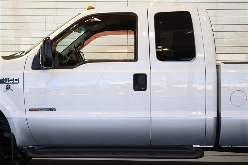 2000 Ford F-350 xlt 2-OWNER* NEW 3 "LEVEL LIFT W/BILSTEIN 5100 SHOCKS* NEW BFG KO3s* NEW WHEELS* COOLANT-BRAKE FLUID FLUSHES* NEW AC COMPRESSOR W/CHARGE* NEW BATTERIES* DEALER SERVICED SINCE NEW* NO RUST* ALL BOOKS & KEYS - Photo 58 - Portland, OR 97230