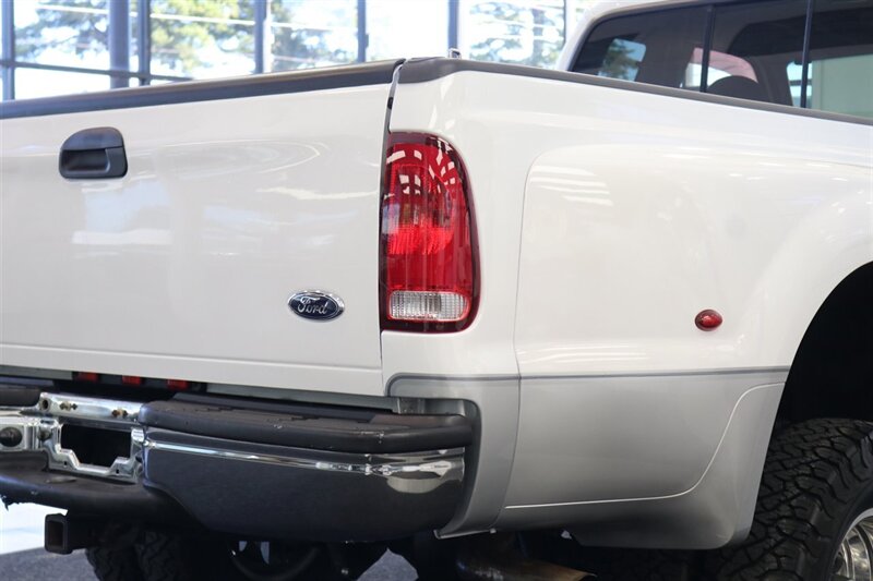 2000 Ford F-350 xlt 2-OWNER* NEW 3 "LEVEL LIFT W/BILSTEIN 5100 SHOCKS* NEW BFG KO3s* NEW WHEELS* COOLANT-BRAKE FLUID FLUSHES* NEW AC COMPRESSOR W/CHARGE* NEW BATTERIES* DEALER SERVICED SINCE NEW* NO RUST* ALL BOOKS & KEYS - Photo 38 - Portland, OR 97230