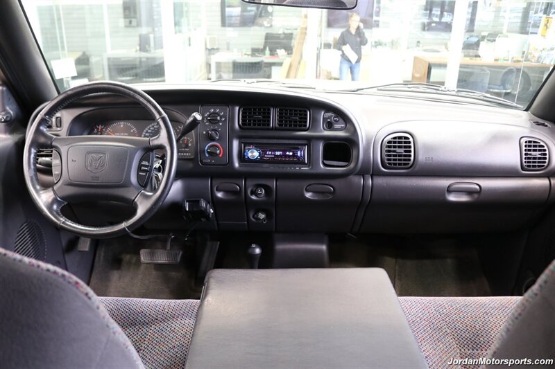 2002 Dodge Ram 2500 SLT  100% RUST FREE* NEW BRAKES-ROTORS-CALIPERS-AC COMPRESSOR-AC CHARGE-OIL CHANGE-AIR FILTER-BRAKE FLUID & COOLANT FLUSH-NEW WIPERS-NEW SERPENTINE BELT & TENSIONER* ALL KEYS* SPRAY IN BED LINER - Photo 21 - Portland, OR 97230