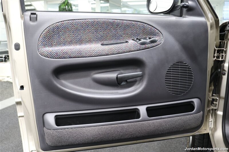 2002 Dodge Ram 2500 SLT  100% RUST FREE* NEW BRAKES-ROTORS-CALIPERS-AC COMPRESSOR-AC CHARGE-OIL CHANGE-AIR FILTER-BRAKE FLUID & COOLANT FLUSH-NEW WIPERS-NEW SERPENTINE BELT & TENSIONER* ALL KEYS* SPRAY IN BED LINER - Photo 60 - Portland, OR 97230