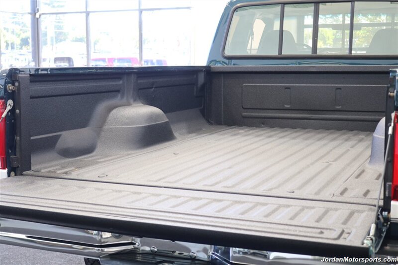 1996 Ford F-250 XLT  1-OWNER* 100% RUST & CORROSION FREE* NEW 4 " BDS LIFT W/ FOX SHOCKS* NEW 33 " BFG KO3 10-PLY TIRES* ALCOAS* FACTORY 2-TONE* NEW BRAKES - FLUIDS - FILTERS* LINEX BED LINER & BED IN NEW CONDITION - Photo 45 - Portland, OR 97230