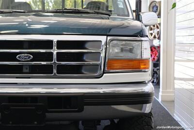 1996 Ford F-250 XLT  1-OWNER* 100% RUST & CORROSION FREE* NEW 4 " BDS LIFT W/ FOX SHOCKS* NEW 33 " BFG KO3 10-PLY TIRES* ALCOAS* FACTORY 2-TONE* NEW BRAKES - FLUIDS - FILTERS* LINEX BED LINER & BED IN NEW CONDITION - Photo 54 - Portland, OR 97230