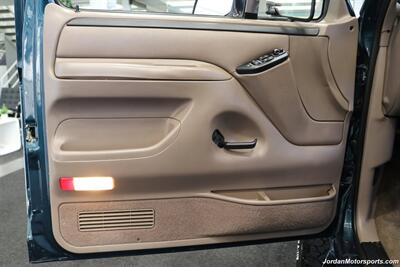 1996 Ford F-250 XLT  1-OWNER* 100% RUST & CORROSION FREE* NEW 4 " BDS LIFT W/ FOX SHOCKS* NEW 33 " BFG KO3 10-PLY TIRES* ALCOAS* FACTORY 2-TONE* NEW BRAKES - FLUIDS - FILTERS* LINEX BED LINER & BED IN NEW CONDITION - Photo 62 - Portland, OR 97230