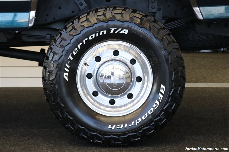 1996 Ford F-250 XLT  1-OWNER* 100% RUST & CORROSION FREE* NEW 4 " BDS LIFT W/ FOX SHOCKS* NEW 33 " BFG KO3 10-PLY TIRES* ALCOAS* FACTORY 2-TONE* NEW BRAKES - FLUIDS - FILTERS* LINEX BED LINER & BED IN NEW CONDITION - Photo 58 - Portland, OR 97230