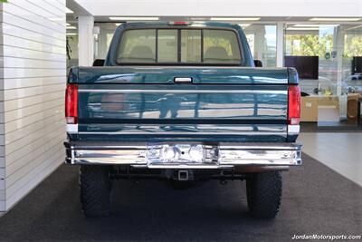 1996 Ford F-250 XLT  1-OWNER* 100% RUST & CORROSION FREE* NEW 4 " BDS LIFT W/ FOX SHOCKS* NEW 33 " BFG KO3 10-PLY TIRES* ALCOAS* FACTORY 2-TONE* NEW BRAKES - FLUIDS - FILTERS* LINEX BED LINER & BED IN NEW CONDITION - Photo 9 - Portland, OR 97230