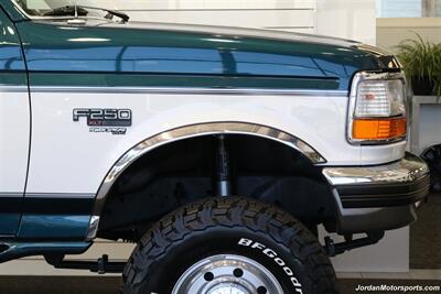 1996 Ford F-250 XLT  1-OWNER* 100% RUST & CORROSION FREE* NEW 4 " BDS LIFT W/ FOX SHOCKS* NEW 33 " BFG KO3 10-PLY TIRES* ALCOAS* FACTORY 2-TONE* NEW BRAKES - FLUIDS - FILTERS* LINEX BED LINER & BED IN NEW CONDITION - Photo 49 - Portland, OR 97230