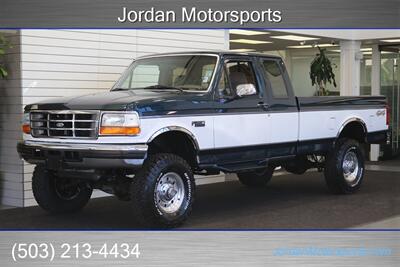 1996 Ford F-250 XLT  1-OWNER* 100% RUST & CORROSION FREE* NEW 4 " BDS LIFT W/ FOX SHOCKS* NEW 33 " BFG KO3 10-PLY TIRES* ALCOAS* FACTORY 2-TONE* NEW BRAKES - FLUIDS - FILTERS* LINEX BED LINER & BED IN NEW CONDITION - Photo 1 - Portland, OR 97230