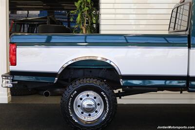 1996 Ford F-250 XLT  1-OWNER* 100% RUST & CORROSION FREE* NEW 4 " BDS LIFT W/ FOX SHOCKS* NEW 33 " BFG KO3 10-PLY TIRES* ALCOAS* FACTORY 2-TONE* NEW BRAKES - FLUIDS - FILTERS* LINEX BED LINER & BED IN NEW CONDITION - Photo 53 - Portland, OR 97230