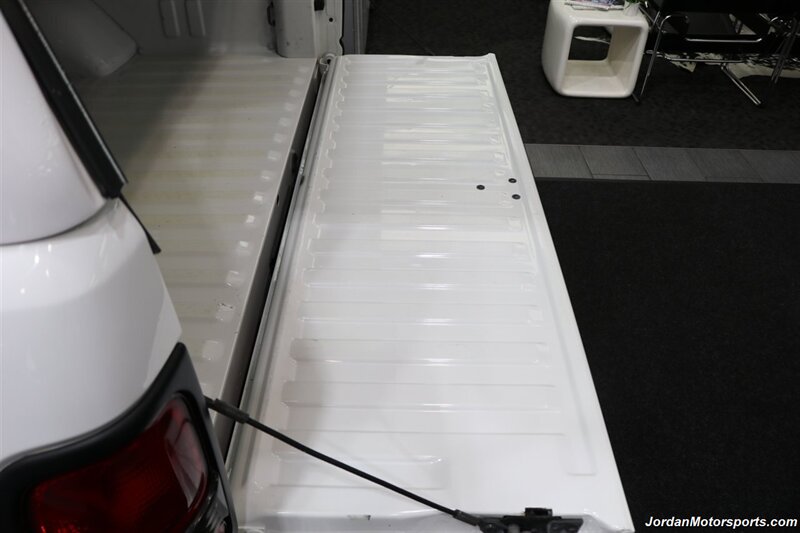 1999 Dodge Ram 2500 Laramie SLT  1-OWNER* 0-RUST* ONLY 48K MILES* NOT 53 BLOCK* NEVER HAD A 5TH WHEEL OR GOOSNECK* 3 " RC SUSPENSION LIFT UPGRADE W/SHOCKS* REMOTE START W/ALARM* ALL ORIGINAL BOOKS-MANUALS-KEYS-WINDOW STICKER - Photo 38 - Portland, OR 97230