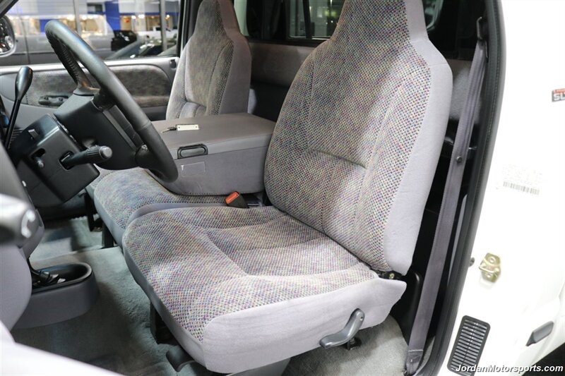 1999 Dodge Ram 2500 Laramie SLT  1-OWNER* 0-RUST* ONLY 48K MILES* NOT 53 BLOCK* NEVER HAD A 5TH WHEEL OR GOOSNECK* 3 " RC SUSPENSION LIFT UPGRADE W/SHOCKS* REMOTE START W/ALARM* ALL ORIGINAL BOOKS-MANUALS-KEYS-WINDOW STICKER - Photo 18 - Portland, OR 97230