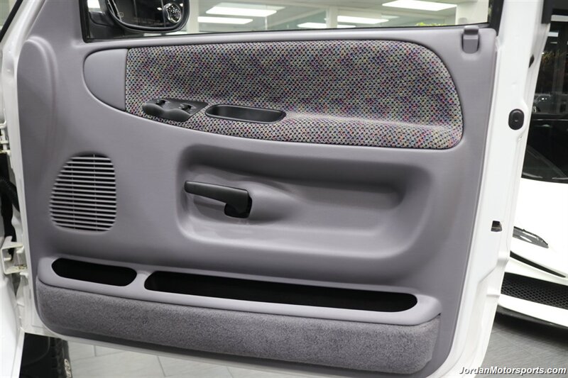 1999 Dodge Ram 2500 Laramie SLT  1-OWNER* 0-RUST* ONLY 48K MILES* NOT 53 BLOCK* NEVER HAD A 5TH WHEEL OR GOOSNECK* 3 " RC SUSPENSION LIFT UPGRADE W/SHOCKS* REMOTE START W/ALARM* ALL ORIGINAL BOOKS-MANUALS-KEYS-WINDOW STICKER - Photo 61 - Portland, OR 97230