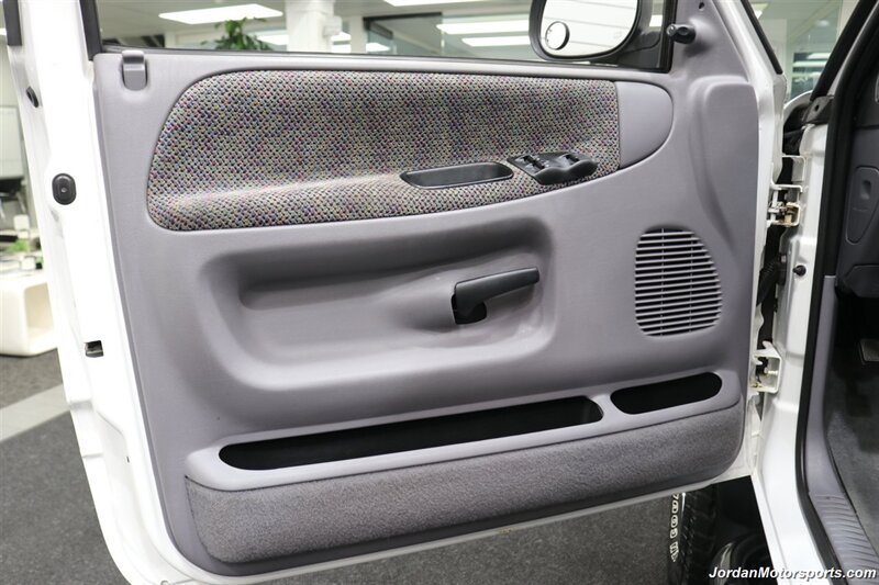 1999 Dodge Ram 2500 Laramie SLT  1-OWNER* 0-RUST* ONLY 48K MILES* NOT 53 BLOCK* NEVER HAD A 5TH WHEEL OR GOOSNECK* 3 " RC SUSPENSION LIFT UPGRADE W/SHOCKS* REMOTE START W/ALARM* ALL ORIGINAL BOOKS-MANUALS-KEYS-WINDOW STICKER - Photo 60 - Portland, OR 97230