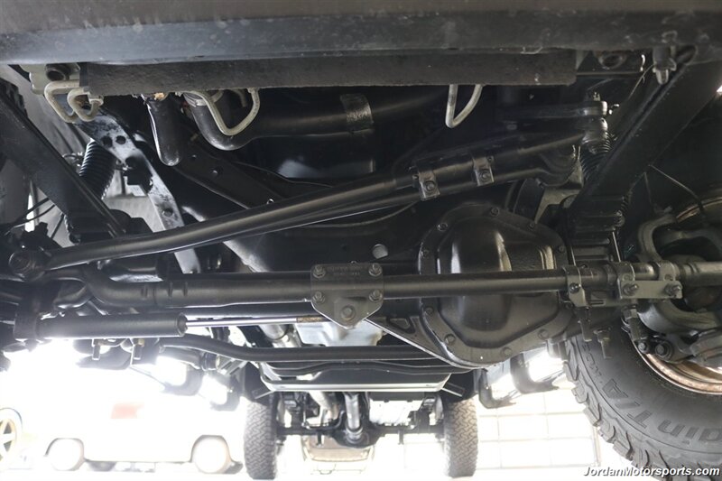 2002 Ford F-350 Lariat  1-OWNER* 100% RUST FREE* AFE INTAKE & FULL EXHAUST* NEW 2.5 "BILSTEIN LEVEL KIT* NEW 35 " BFG KO3 10-PLYs* ALL NEW BRAKE SYSTEM* ALL NEW FLUIDS* ALL SERVICE RECORDS* REAR AIRBAGS W/ ONBOARD AIR - Photo 36 - Portland, OR 97230