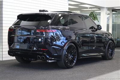 2025 Land Rover Range Rover Sport P635 SV Edition Two  1-OWNER* CERAMIC TINT* LIKE NEW WITH ALL GOODIES* COLD CLIMATE PKG* CONV PKG* EXPOSED HOOD CARBON* 4-ZONE CLIMATE - Photo 6 - Portland, OR 97230