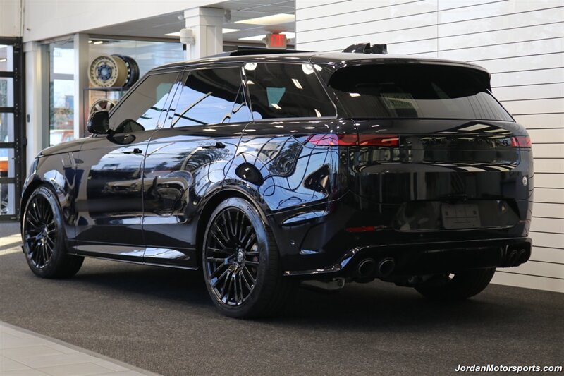 2025 Land Rover Range Rover Sport P635 SV Edition Two  1-OWNER* CERAMIC TINT* LIKE NEW WITH ALL GOODIES* COLD CLIMATE PKG* CONV PKG* EXPOSED HOOD CARBON* 4-ZONE CLIMATE - Photo 5 - Portland, OR 97230