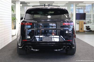 2025 Land Rover Range Rover Sport P635 SV Edition Two  1-OWNER* CERAMIC TINT* LIKE NEW WITH ALL GOODIES* COLD CLIMATE PKG* CONV PKG* EXPOSED HOOD CARBON* 4-ZONE CLIMATE - Photo 8 - Portland, OR 97230