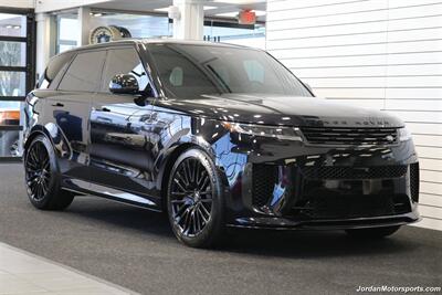 2025 Land Rover Range Rover Sport P635 SV Edition Two  1-OWNER* CERAMIC TINT* LIKE NEW WITH ALL GOODIES* COLD CLIMATE PKG* CONV PKG* EXPOSED HOOD CARBON* 4-ZONE CLIMATE