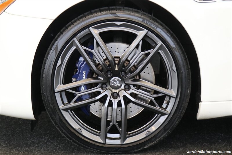 2020 Maserati Quattroporte GTS GranSport   - Photo 66 - Portland, OR 97230