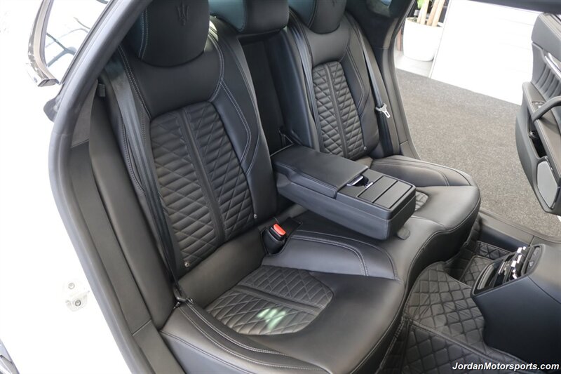 2020 Maserati Quattroporte GTS GranSport   - Photo 20 - Portland, OR 97230