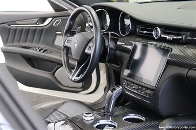 2020 Maserati Quattroporte GTS GranSport   - Photo 27 - Portland, OR 97230