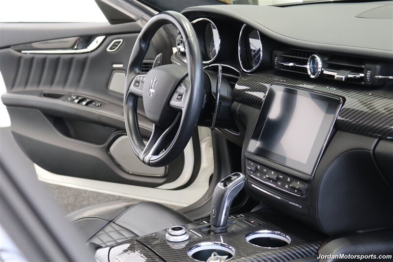 2020 Maserati Quattroporte GTS GranSport   - Photo 27 - Portland, OR 97230