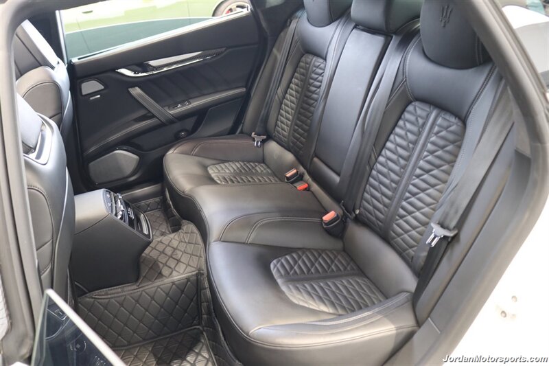 2020 Maserati Quattroporte GTS GranSport   - Photo 21 - Portland, OR 97230
