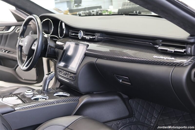 2020 Maserati Quattroporte GTS GranSport   - Photo 38 - Portland, OR 97230