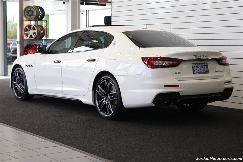 2020 Maserati Quattroporte GTS GranSport   - Photo 6 - Portland, OR 97230