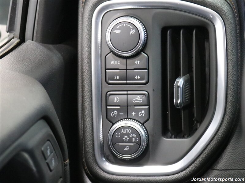2019 GMC Sierra 1500 AT4  LEATHER HEAT/AC FRONT HEATED REAR* MOON ROOF* NAVI* CONTRACTORS TAILGATE WITH STEP* LOW MILES* AT4 OFF ROAD 44K 1 OWNER MILES - Photo 74 - Portland, OR 97230