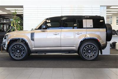 2025 Land Rover Defender 110 P635 OCTA  1-CALIFORNIA OWNER* FRIDGE* POWER FOLD RUNNING BOARDS* EXTERIOR PROTECTION PKG* 20 "DIAMOND TURNED SATIN DARK WHEEL PKG* BURN SIENNA INTERIOR* ALL BOOKS-2 KEYS-WINDOW STICKER* CERAMIC TINT* - Photo 4 - Portland, OR 97230