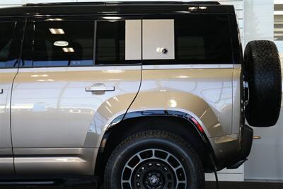 2025 Land Rover Defender 110 P635 OCTA  1-CALIFORNIA OWNER* FRIDGE* POWER FOLD RUNNING BOARDS* EXTERIOR PROTECTION PKG* 20 "DIAMOND TURNED SATIN DARK WHEEL PKG* BURN SIENNA INTERIOR* ALL BOOKS-2 KEYS-WINDOW STICKER* CERAMIC TINT* - Photo 46 - Portland, OR 97230