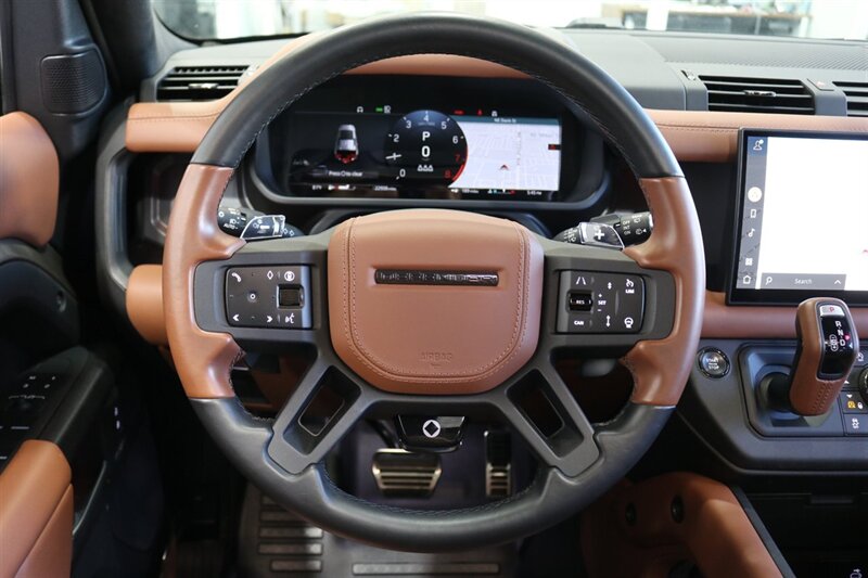 2025 Land Rover Defender 110 P635 OCTA  1-CALIFORNIA OWNER* FRIDGE* POWER FOLD RUNNING BOARDS* EXTERIOR PROTECTION PKG* 20 "DIAMOND TURNED SATIN DARK WHEEL PKG* BURN SIENNA INTERIOR* ALL BOOKS-2 KEYS-WINDOW STICKER* CERAMIC TINT* - Photo 23 - Portland, OR 97230