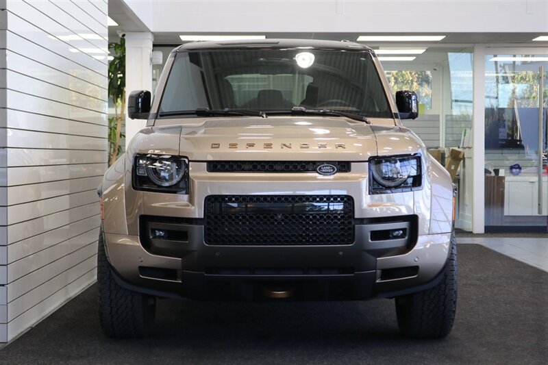 2025 Land Rover Defender 110 P635 OCTA  1-CALIFORNIA OWNER* FRIDGE* POWER FOLD RUNNING BOARDS* EXTERIOR PROTECTION PKG* 20 "DIAMOND TURNED SATIN DARK WHEEL PKG* BURN SIENNA INTERIOR* ALL BOOKS-2 KEYS-WINDOW STICKER* CERAMIC TINT* - Photo 8 - Portland, OR 97230