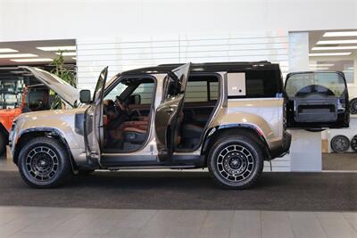 2025 Land Rover Defender 110 P635 OCTA  1-CALIFORNIA OWNER* FRIDGE* POWER FOLD RUNNING BOARDS* EXTERIOR PROTECTION PKG* 20 "DIAMOND TURNED SATIN DARK WHEEL PKG* BURN SIENNA INTERIOR* ALL BOOKS-2 KEYS-WINDOW STICKER* CERAMIC TINT* - Photo 10 - Portland, OR 97230