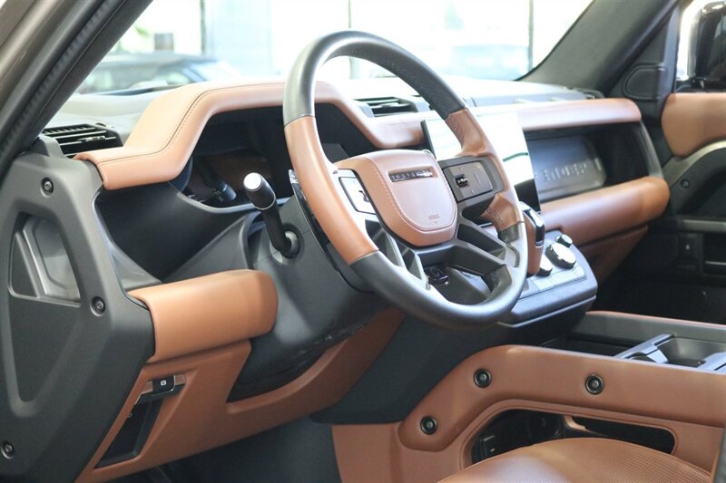 2025 Land Rover Defender 110 P635 OCTA  1-CALIFORNIA OWNER* FRIDGE* POWER FOLD RUNNING BOARDS* EXTERIOR PROTECTION PKG* 20 "DIAMOND TURNED SATIN DARK WHEEL PKG* BURN SIENNA INTERIOR* ALL BOOKS-2 KEYS-WINDOW STICKER* CERAMIC TINT* - Photo 24 - Portland, OR 97230
