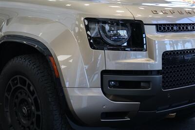 2025 Land Rover Defender 110 P635 OCTA  1-CALIFORNIA OWNER* FRIDGE* POWER FOLD RUNNING BOARDS* EXTERIOR PROTECTION PKG* 20 "DIAMOND TURNED SATIN DARK WHEEL PKG* BURN SIENNA INTERIOR* ALL BOOKS-2 KEYS-WINDOW STICKER* CERAMIC TINT* - Photo 13 - Portland, OR 97230