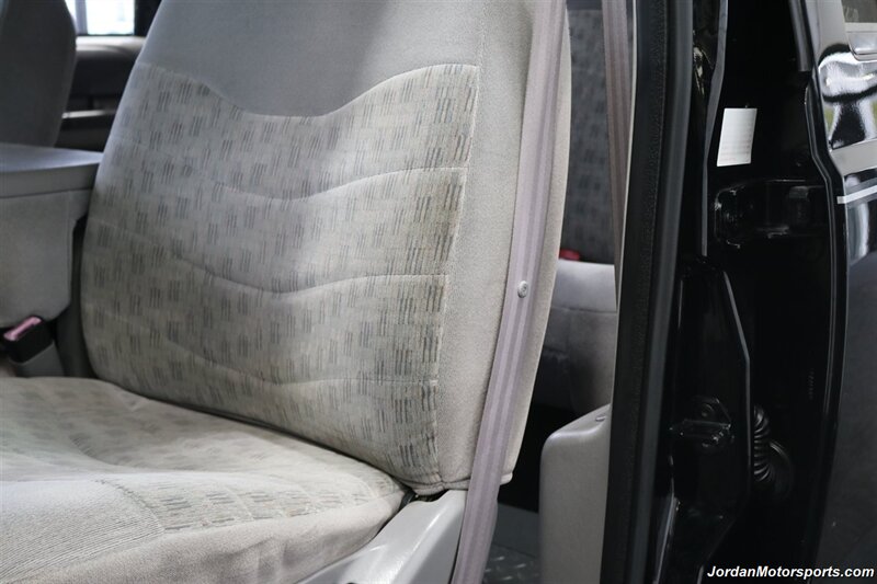 1999 Ford F-350 XLT  1-OWNER* 100% RUST FREE* TRITON V-10* 4 "PRO COMP LIFT W/DUAL STEERING STABILIZERS* 35 "BFG KO2s* CANOPY* PAINT MATCHED FLARES* FULL FRESH SERVICE - Photo 48 - Portland, OR 97230