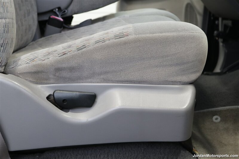 1999 Ford F-350 XLT  1-OWNER* 100% RUST FREE* TRITON V-10* 4 "PRO COMP LIFT W/DUAL STEERING STABILIZERS* 35 "BFG KO2s* CANOPY* PAINT MATCHED FLARES* FULL FRESH SERVICE - Photo 68 - Portland, OR 97230