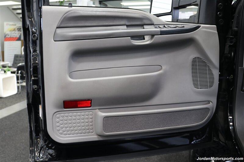 1999 Ford F-350 XLT  1-OWNER* 100% RUST FREE* TRITON V-10* 4 "PRO COMP LIFT W/DUAL STEERING STABILIZERS* 35 "BFG KO2s* CANOPY* PAINT MATCHED FLARES* FULL FRESH SERVICE - Photo 44 - Portland, OR 97230