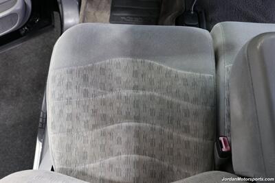 1999 Ford F-350 XLT  1-OWNER* 100% RUST FREE* TRITON V-10* 4 "PRO COMP LIFT W/DUAL STEERING STABILIZERS* 35 "BFG KO2s* CANOPY* PAINT MATCHED FLARES* FULL FRESH SERVICE - Photo 74 - Portland, OR 97230