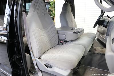 1999 Ford F-350 XLT  1-OWNER* 100% RUST FREE* TRITON V-10* 4 "PRO COMP LIFT W/DUAL STEERING STABILIZERS* 35 "BFG KO2s* CANOPY* PAINT MATCHED FLARES* FULL FRESH SERVICE - Photo 21 - Portland, OR 97230