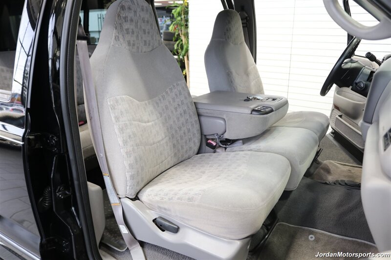 1999 Ford F-350 XLT  1-OWNER* 100% RUST FREE* TRITON V-10* 4 "PRO COMP LIFT W/DUAL STEERING STABILIZERS* 35 "BFG KO2s* CANOPY* PAINT MATCHED FLARES* FULL FRESH SERVICE - Photo 21 - Portland, OR 97230