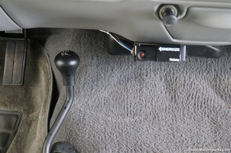 1999 Ford F-350 XLT  1-OWNER* 100% RUST FREE* TRITON V-10* 4 "PRO COMP LIFT W/DUAL STEERING STABILIZERS* 35 "BFG KO2s* CANOPY* PAINT MATCHED FLARES* FULL FRESH SERVICE - Photo 70 - Portland, OR 97230